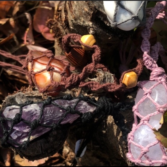 KnotYourMind🌻 Meet me🌙 - Picture 3 of 7